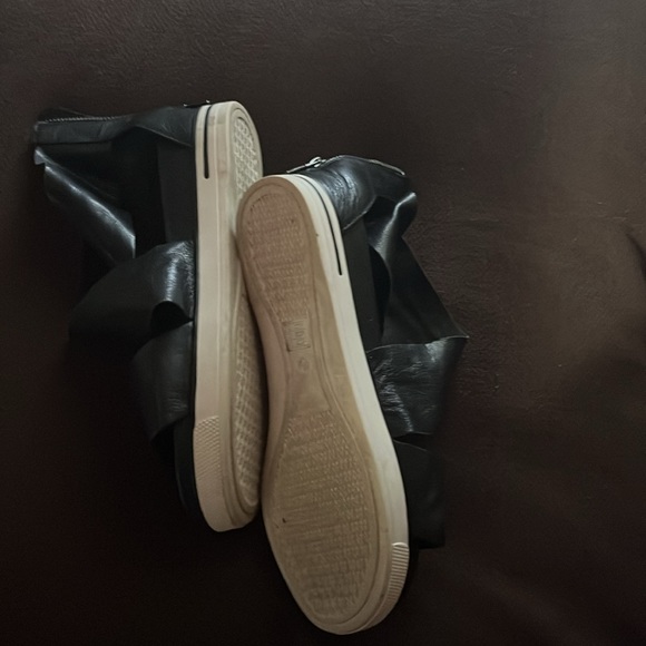 Black Eileen Fisher sandal - Picture 4 of 4